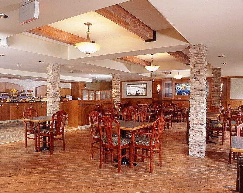 Canmore Inn & Suites Exterior foto